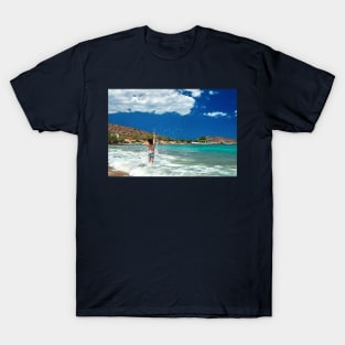 Breaking the waves T-Shirt